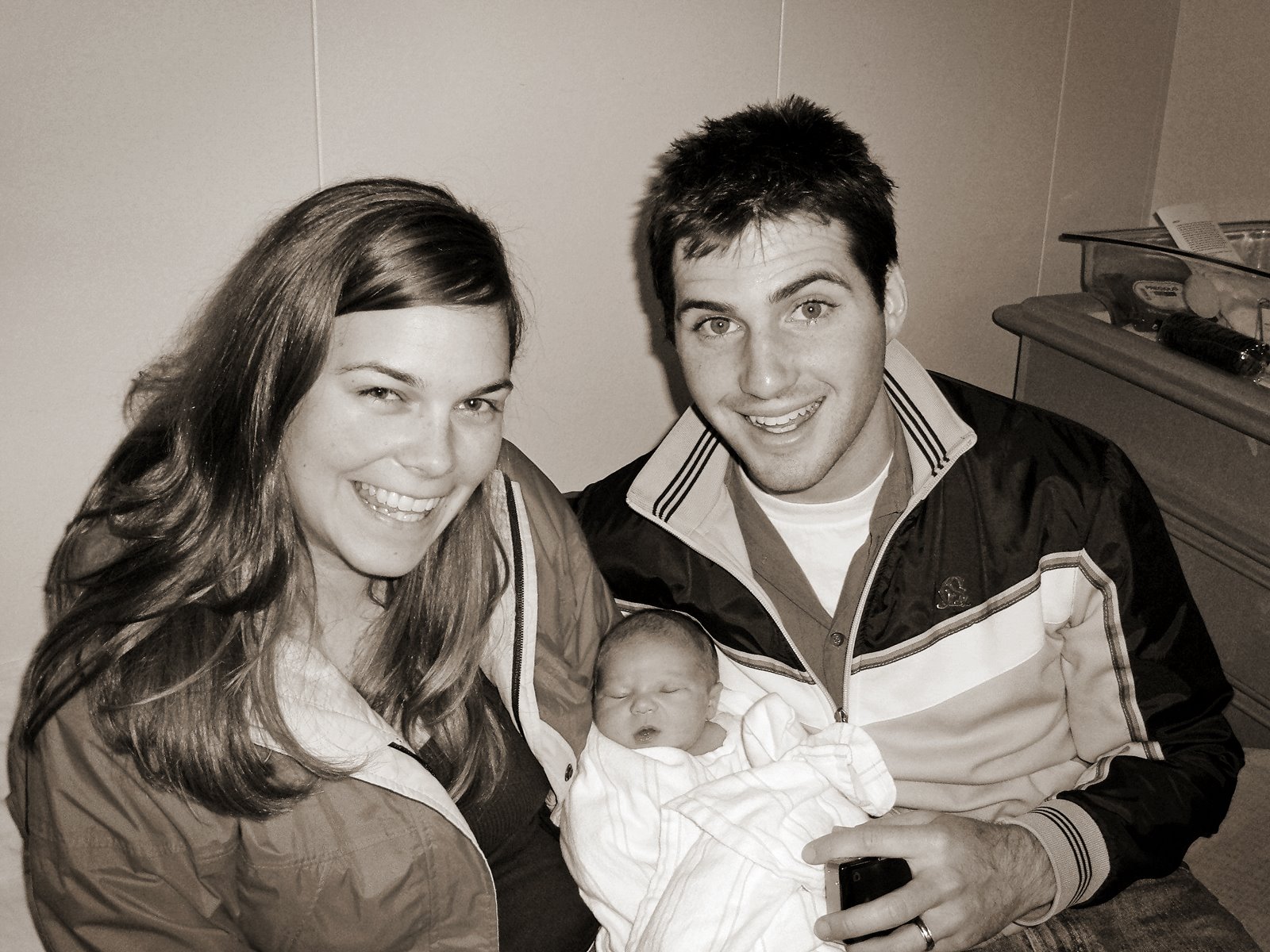 [Aunt+Kristin+&+Uncle+Glenn!+4-7-07.jpg]
