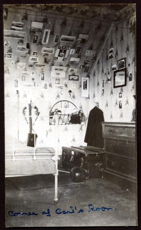 [CornerOfCarl'sRoom1.jpg]