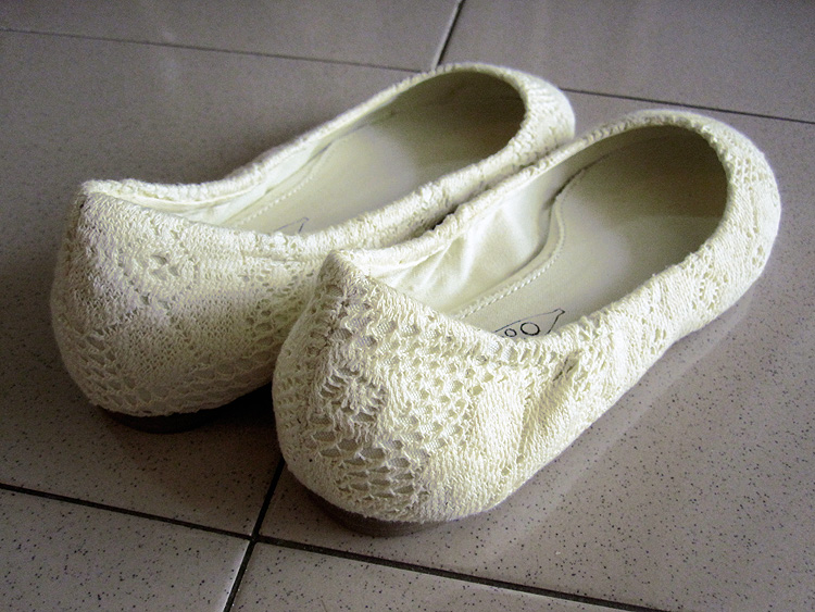 ♥ My Ex Lover's Closet Snow White Cream Crochet Lace Ballet Flats