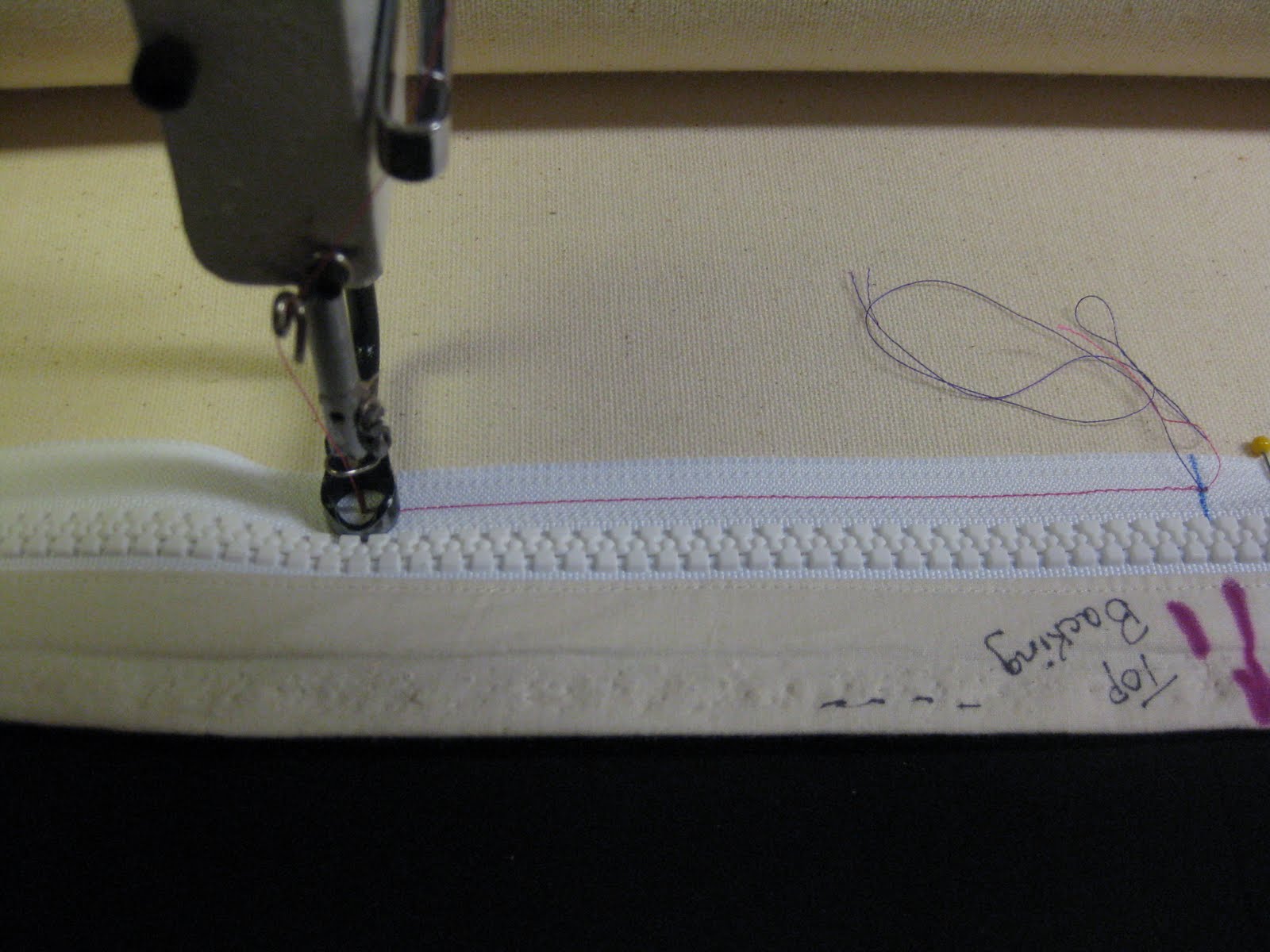 The Quilt Rambler Attaching Zippers to Longarm Leaders