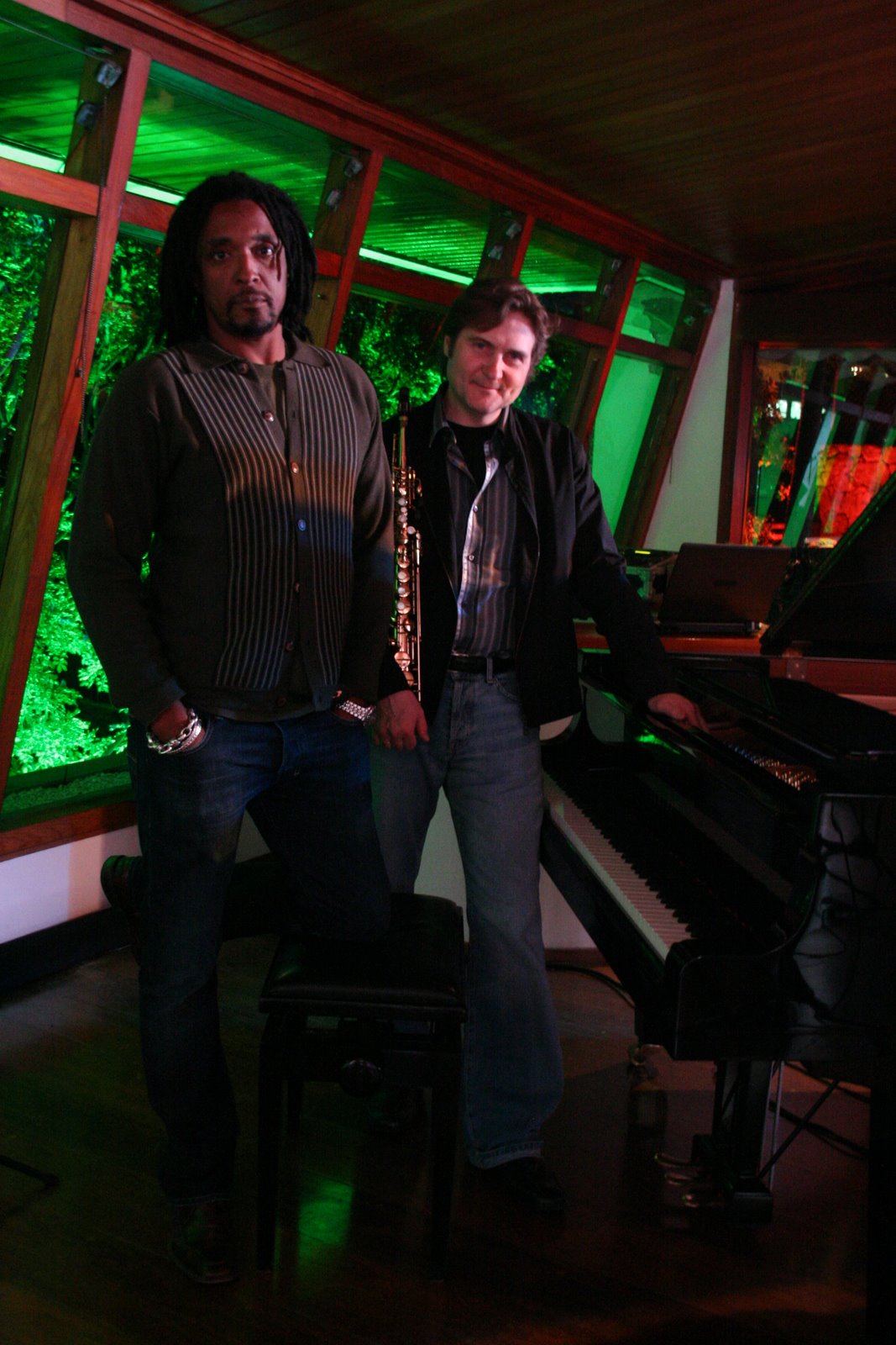 [TIM+BERNARD+JULIA+SALLES.JPG]