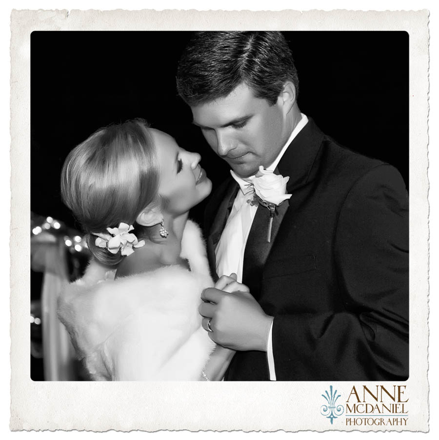 Joanna and Jason were married on November 7, 2009.  They were a beautiful couple!