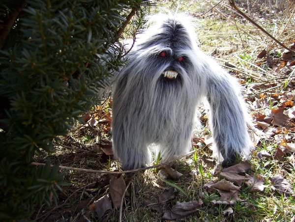 [Yeti_Doll_by_mostlymade.jpg]
