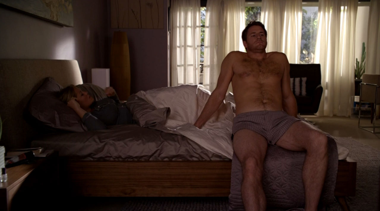 Shirtless hairy sexy pictures of Sam jaeger.