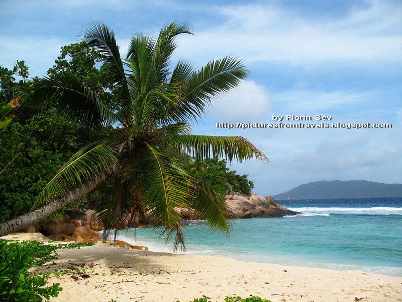[picturesfromtravels.blogspot.com_Sisters_Island+_Seychelles_IMG_2290.jpg]