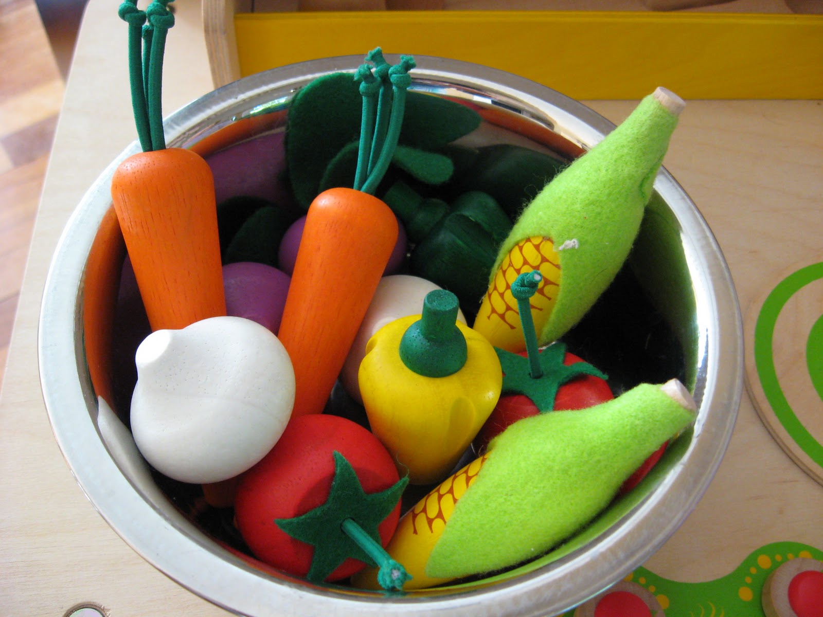 plan toys play food