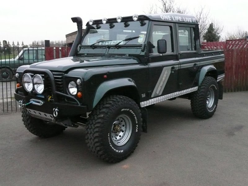 Land Rover Defender 110 Double Cabin
