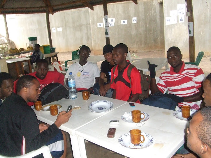 HOOPERZ GATHERING BEFORE GOING FOR A BASKETBALL BONANZA