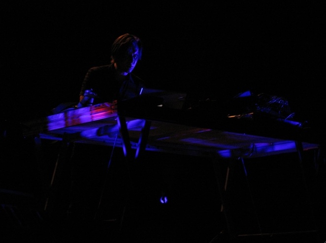[fennesz@cdm.jpg]
