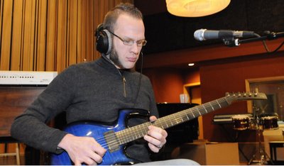 [studio+pics+-+Adam.jpg]