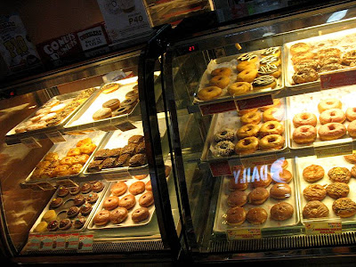 Gonuts Donuts display case