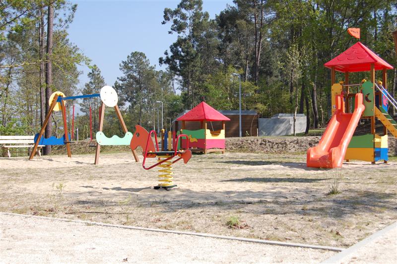 [DSC_0049+(Medium).JPG]