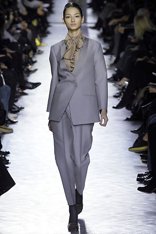 [Yves+Saint+Laurent.jpg]
