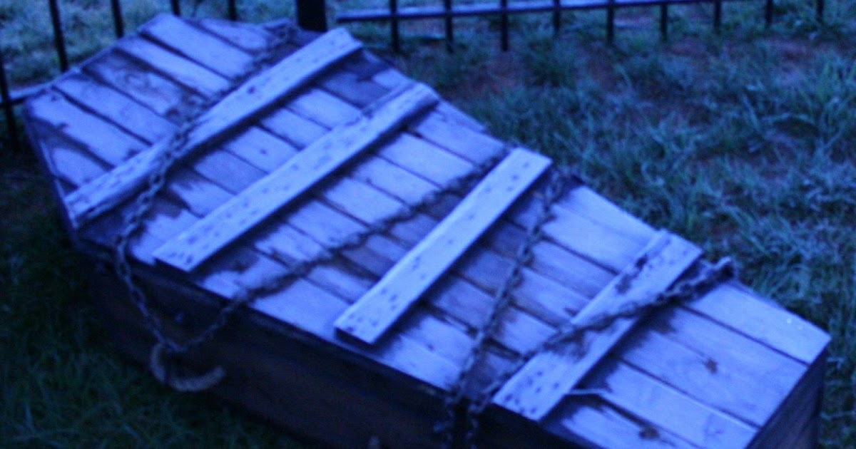 Grim Hollow Haunt Frosty