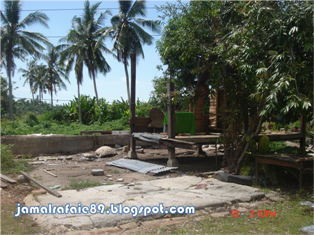 [rumah+usang4.png]