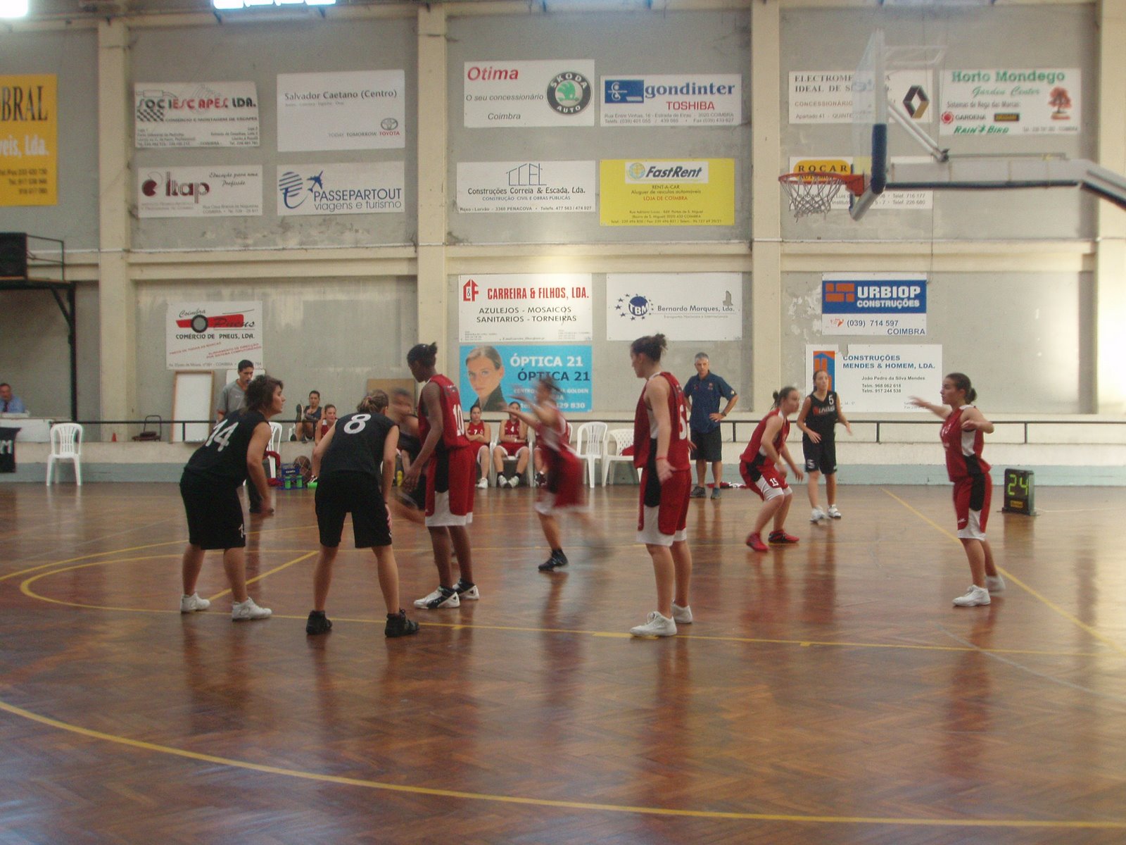 [PB030932.JPG]