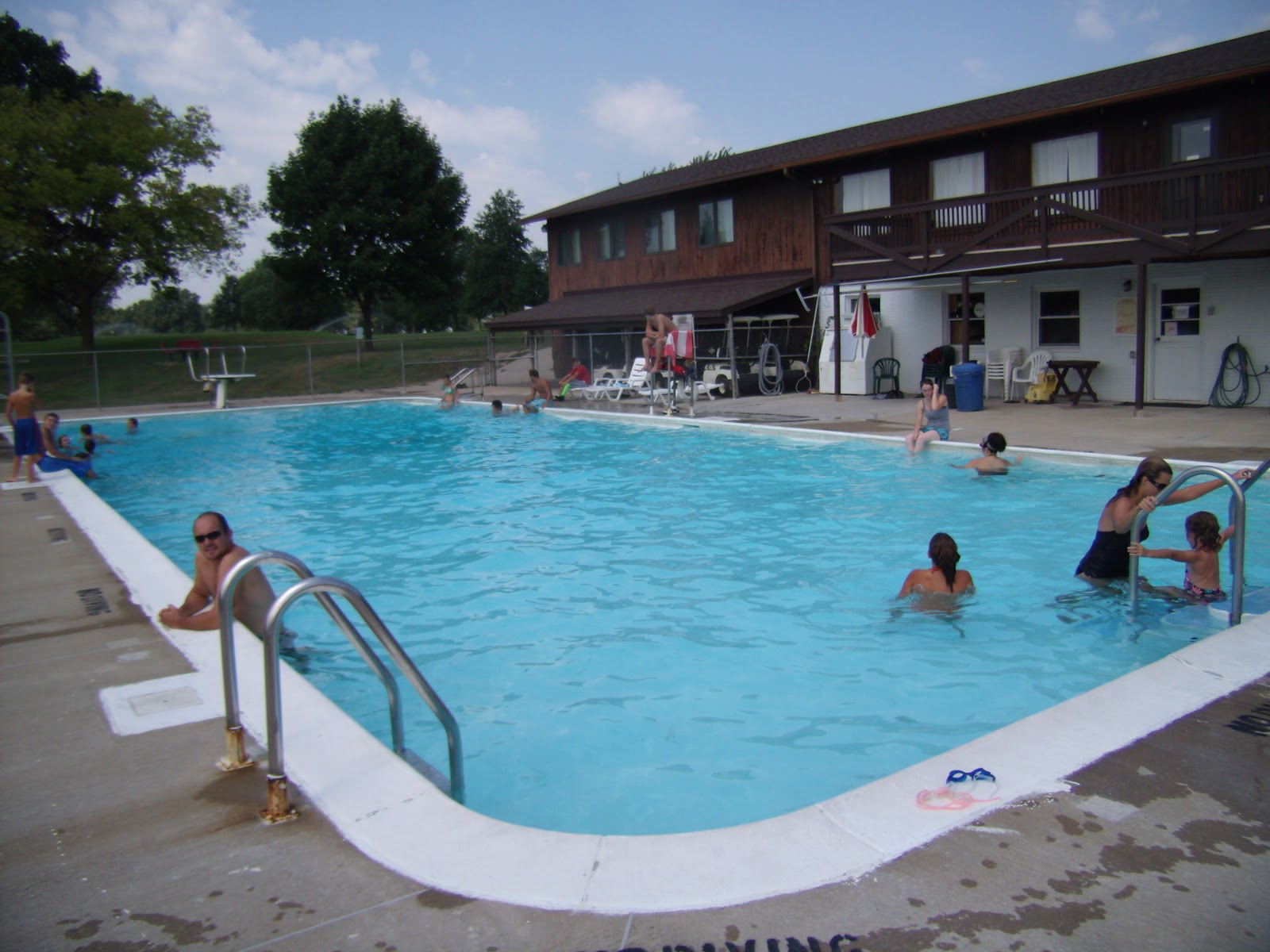 Williams Family The Riverview Club in Keosauqua