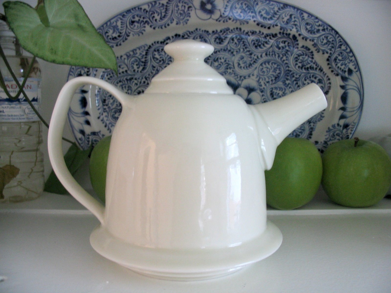 [teapot2.jpg]
