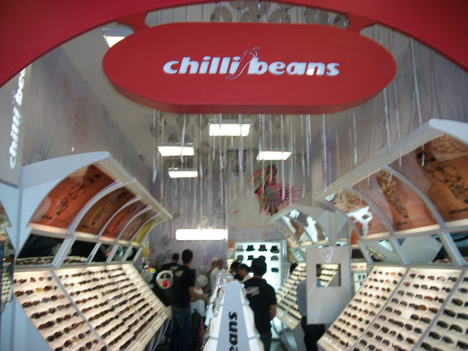 Mundo Chilli Beans Salvador Norte Shopping recebe loja 300 da Chilli Beans!!!!!