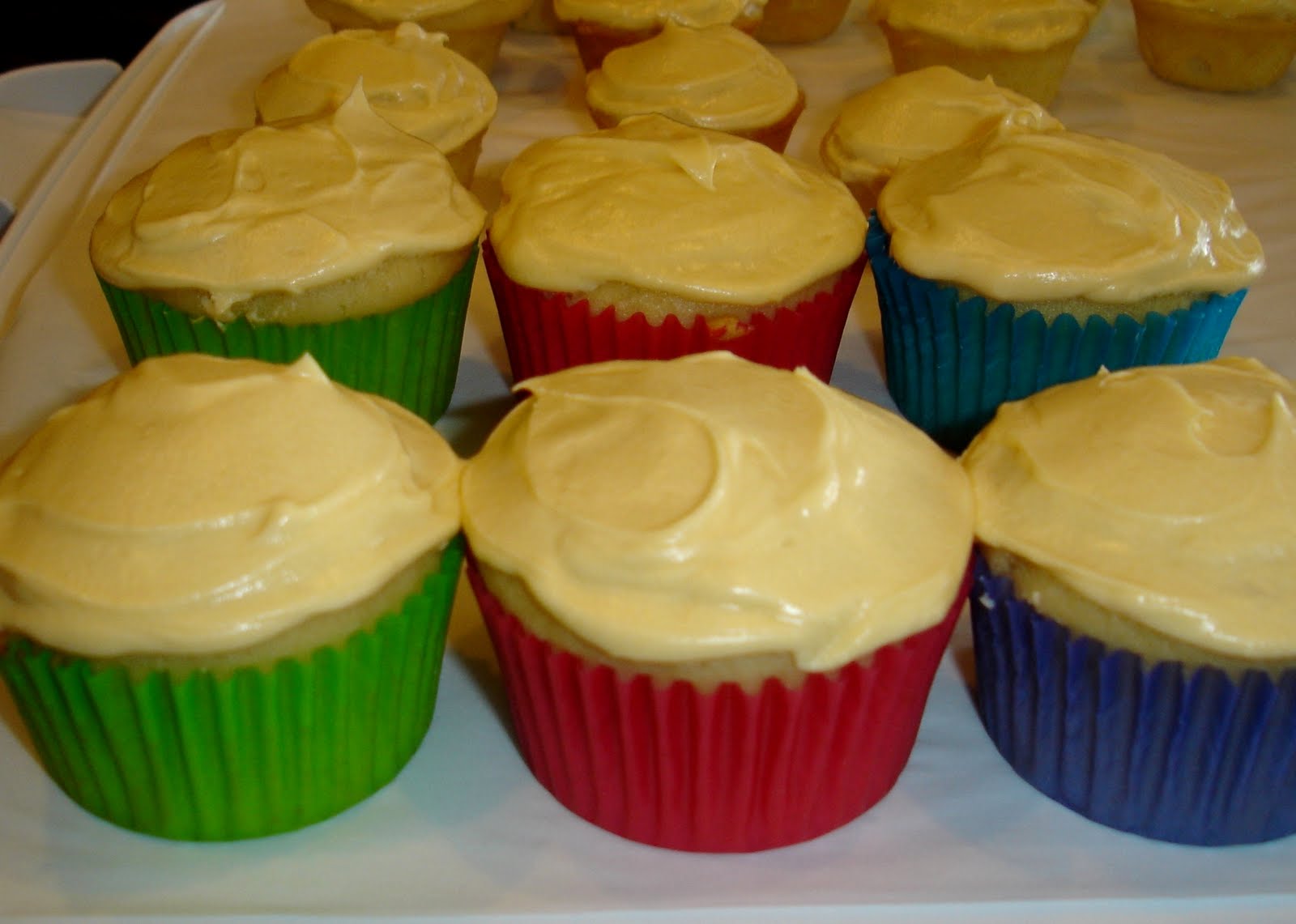 Journey to Fabulous Foods Sour Cream Pound Cake Cupcakes