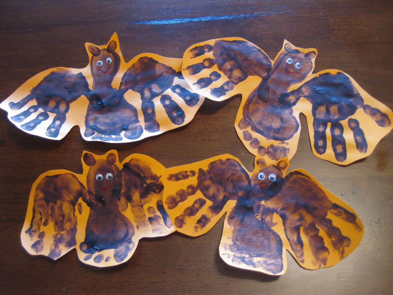 Hand and Footprint Bat