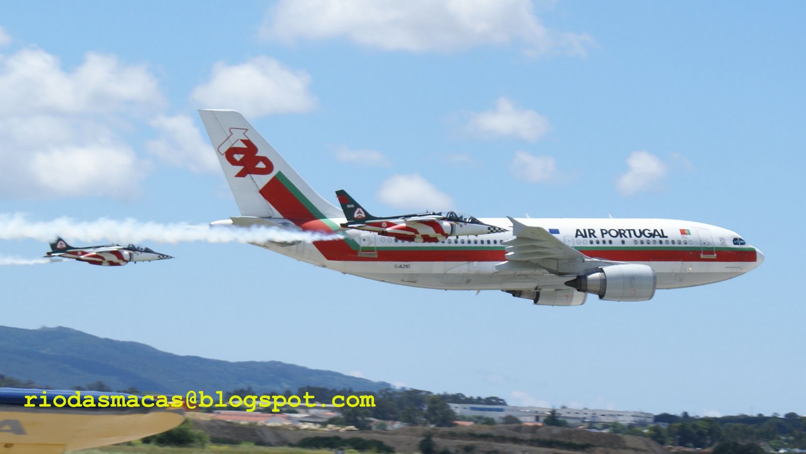 [aeronostalgia4.jpg]