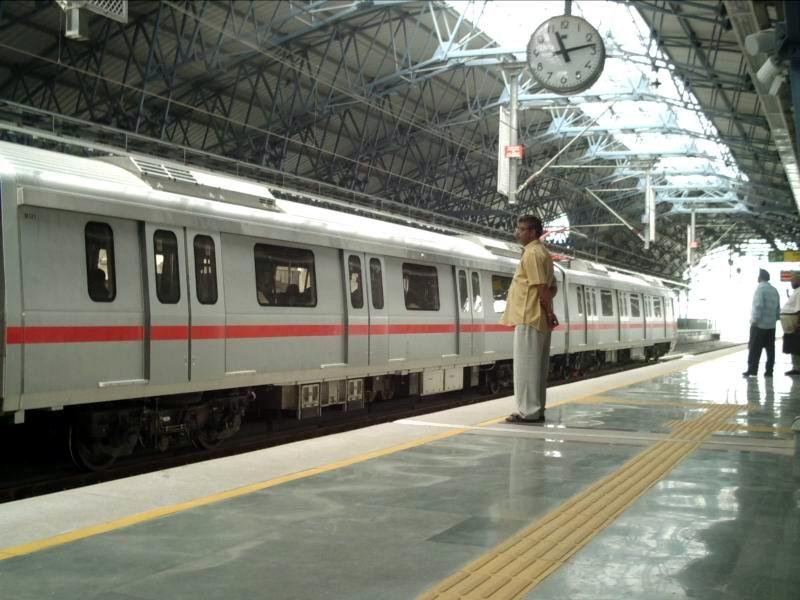 [delhi-train-station.jpg]