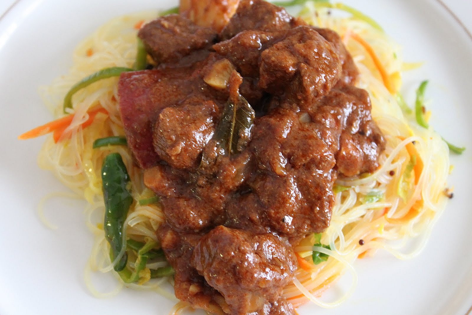 Slow simmered spicy lamb curry