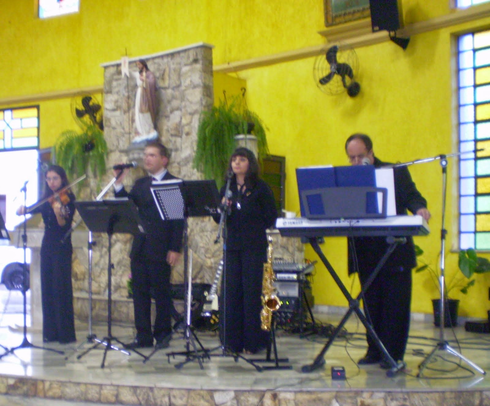 [P711000233.JPG]