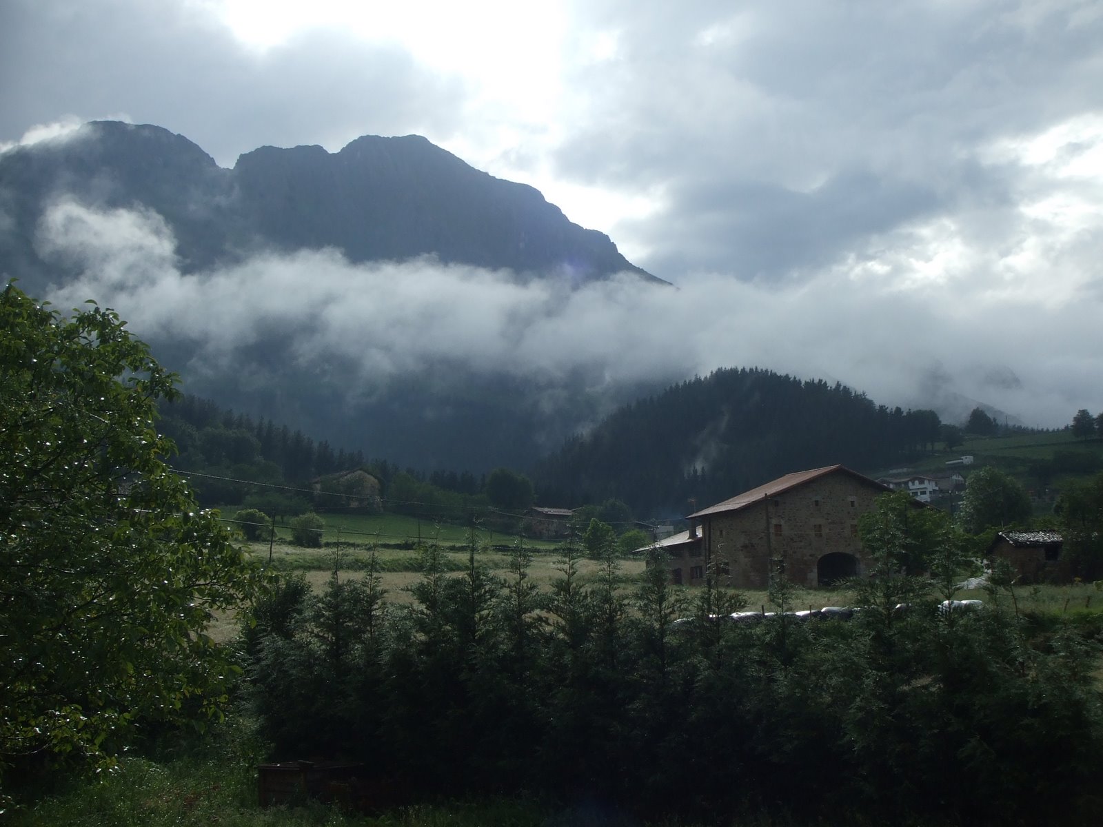 [080526+Paisaje.jpg]