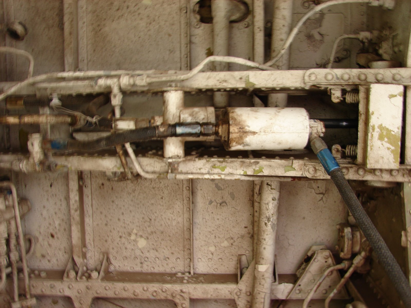 [2-G-53_009.JPG]