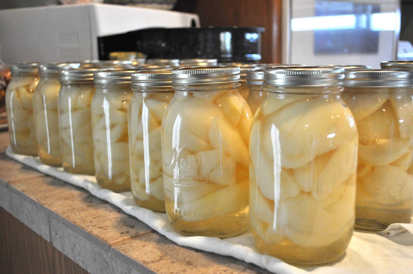 [canning-pears-tutorial-7.jpg]