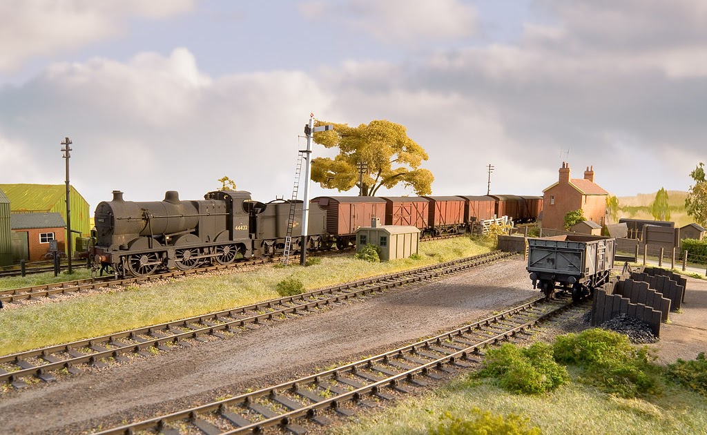 Chris Nevard Model Railways Blog All aboard the 2.15pm Service from Bleakhouse Road to Combwich!