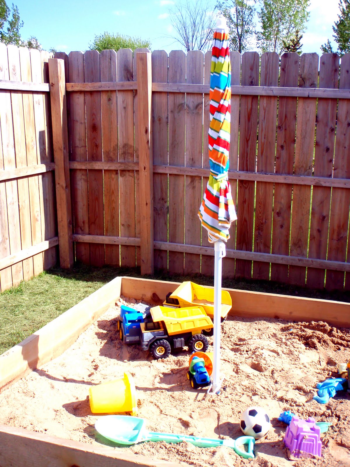 IHeart Organizing May Featured Space Outdoors Sandbox Shade