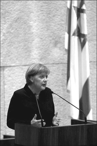 [Merkel.jpg]