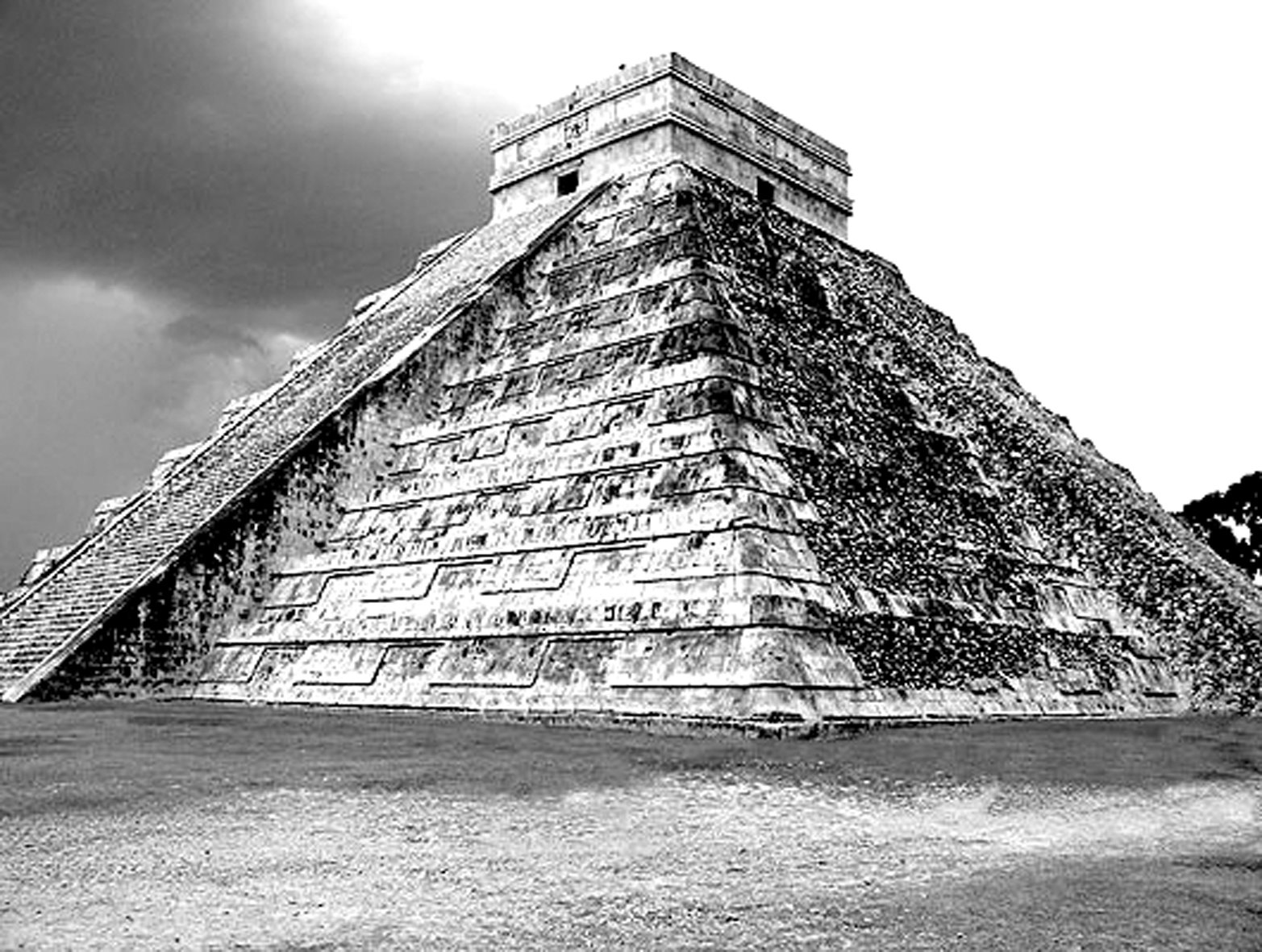 [aztec-pyramid-1.jpg]