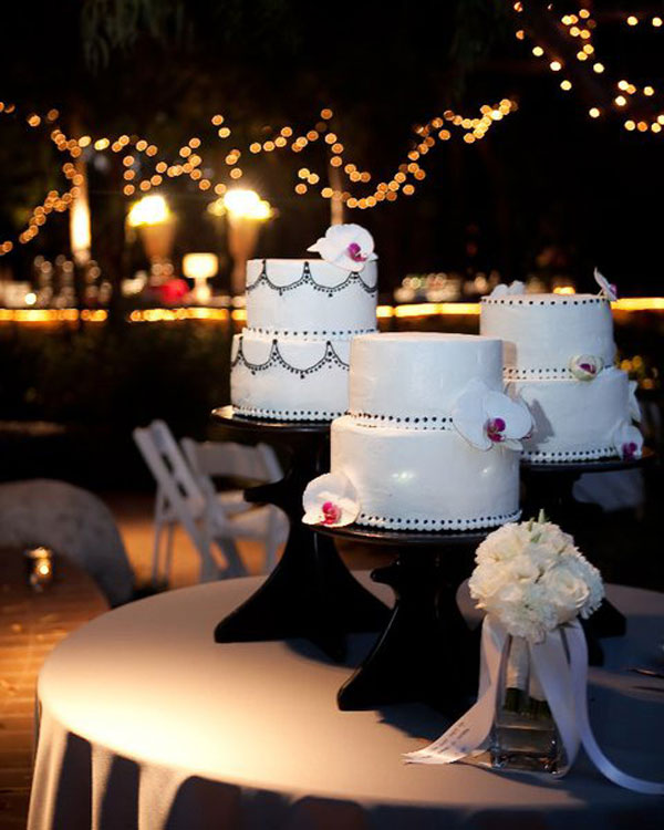 WEDDING CAKES by dana
