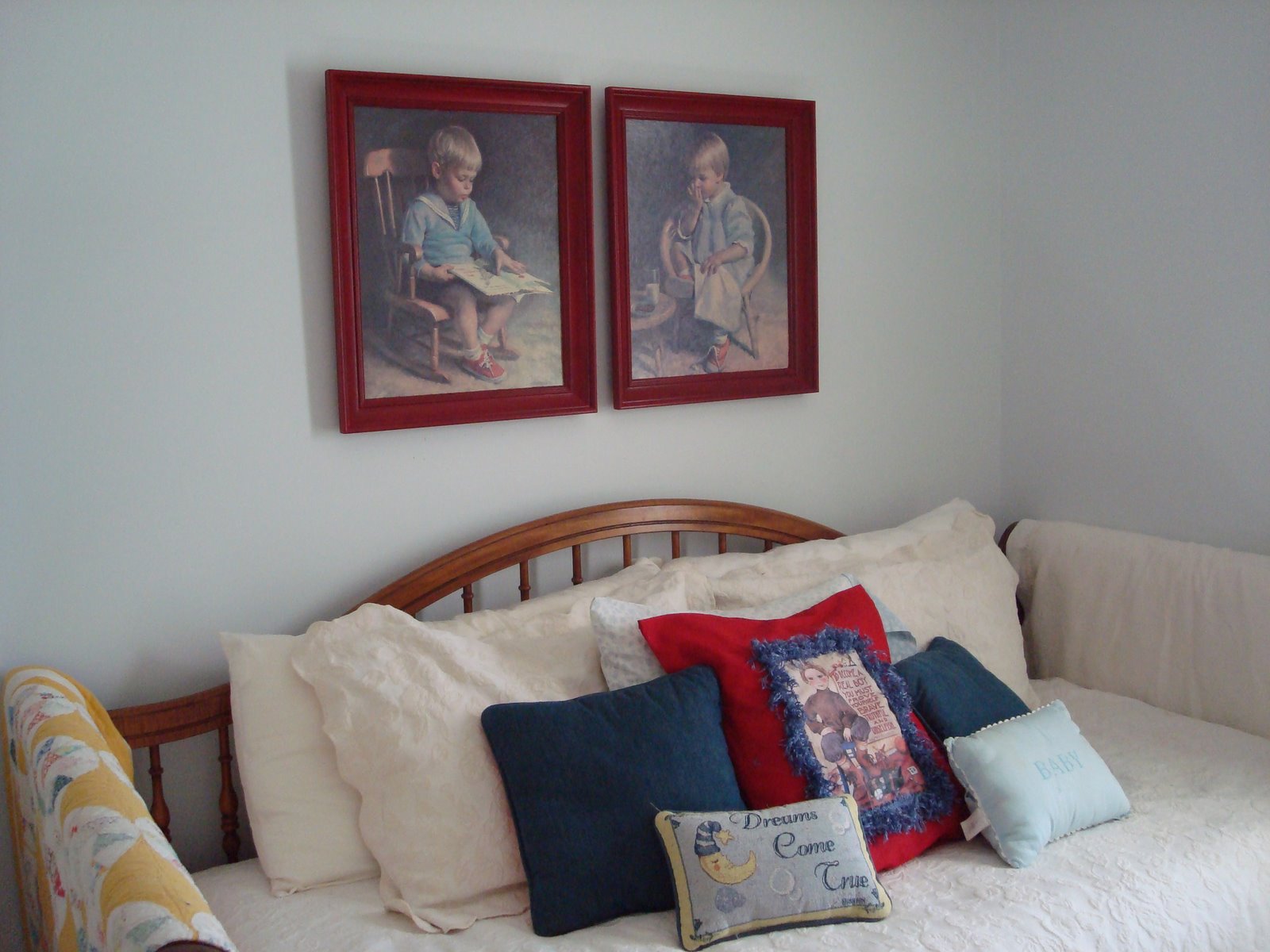 [nursery+bed.JPG]