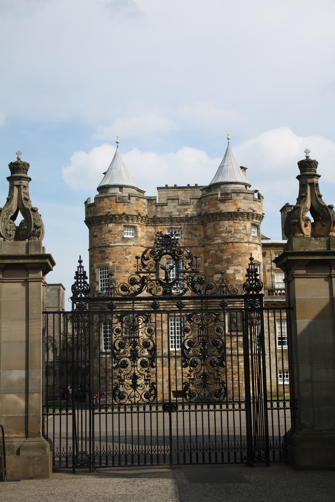 Kate's Blog Fit for a Queen The Palace of Holyrood House