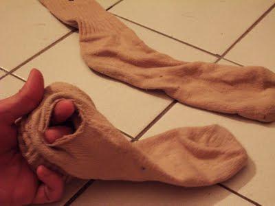 chaussette+trou%C3%A9.jpg