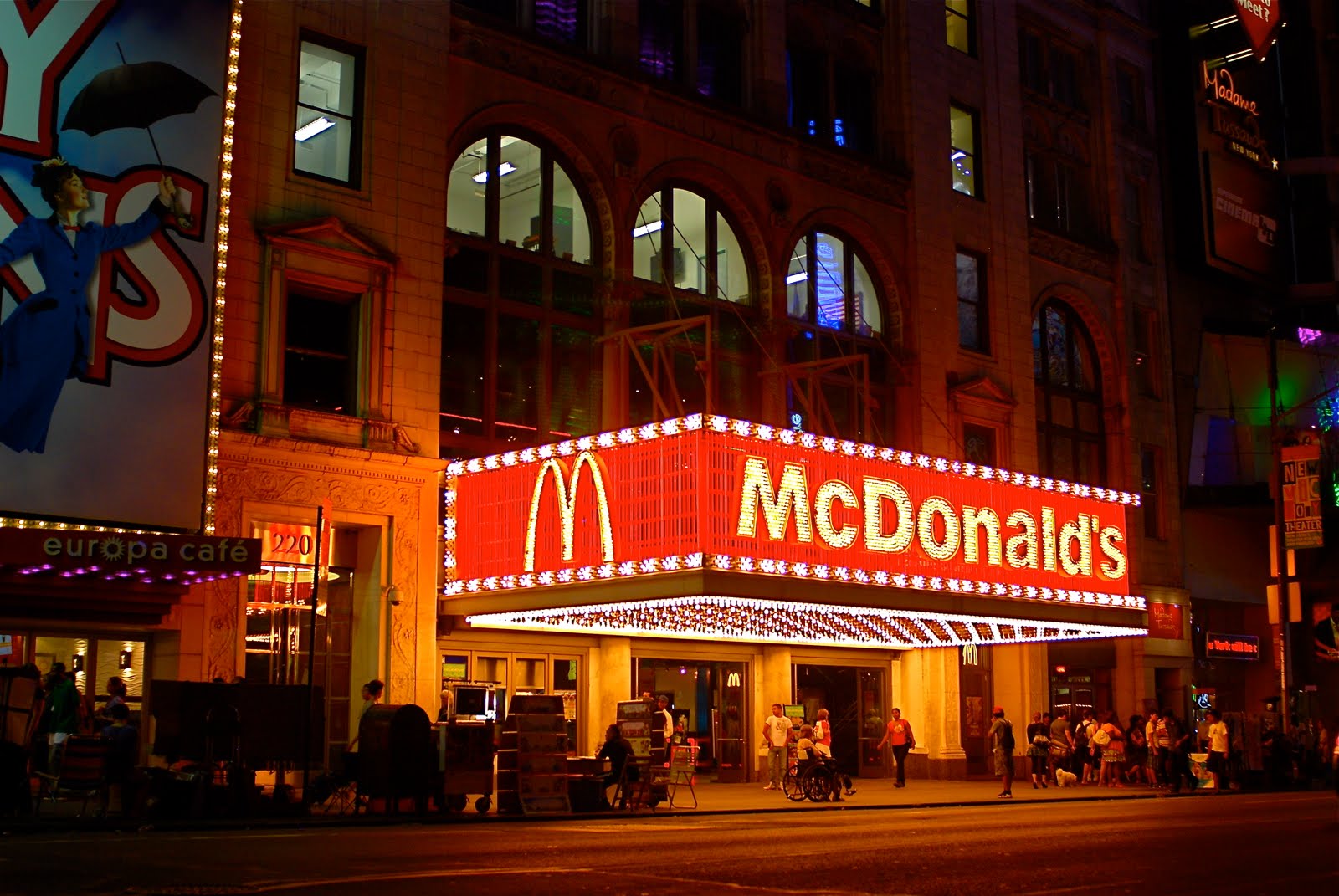 NYC ♥ NYC New York's Glitziest Fast Food Restaurant