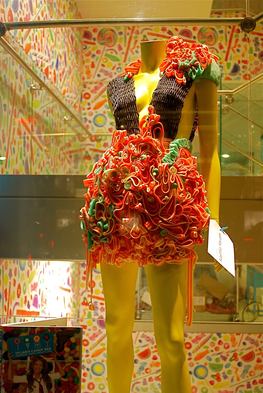 NYC ♥ NYC Candy Couture Delicious Designs At Dylan's Candy Bar