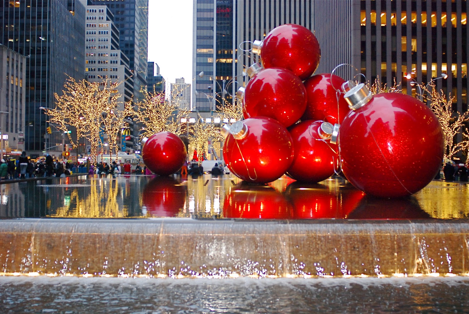 NYC ♥ NYC Christmas Holiday Decorations on Sixth Avenue