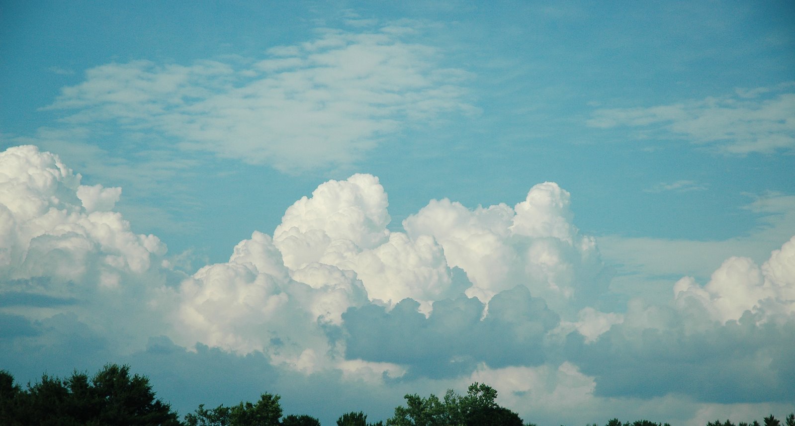 [big_clouds.jpg]