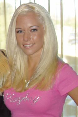World news today: Watch Kendra Wilkinson Exposed Video Realesed Online