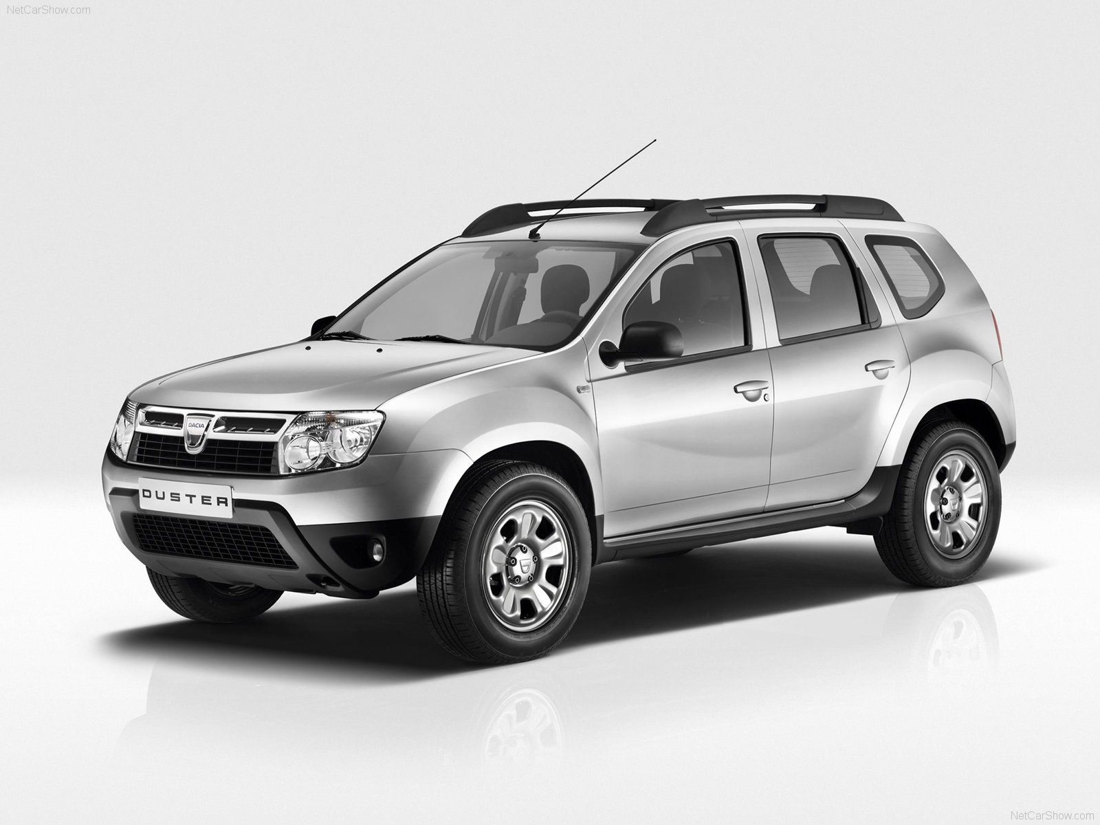 DACIA DUSTER PHOTOGALLERY AND STILLS
