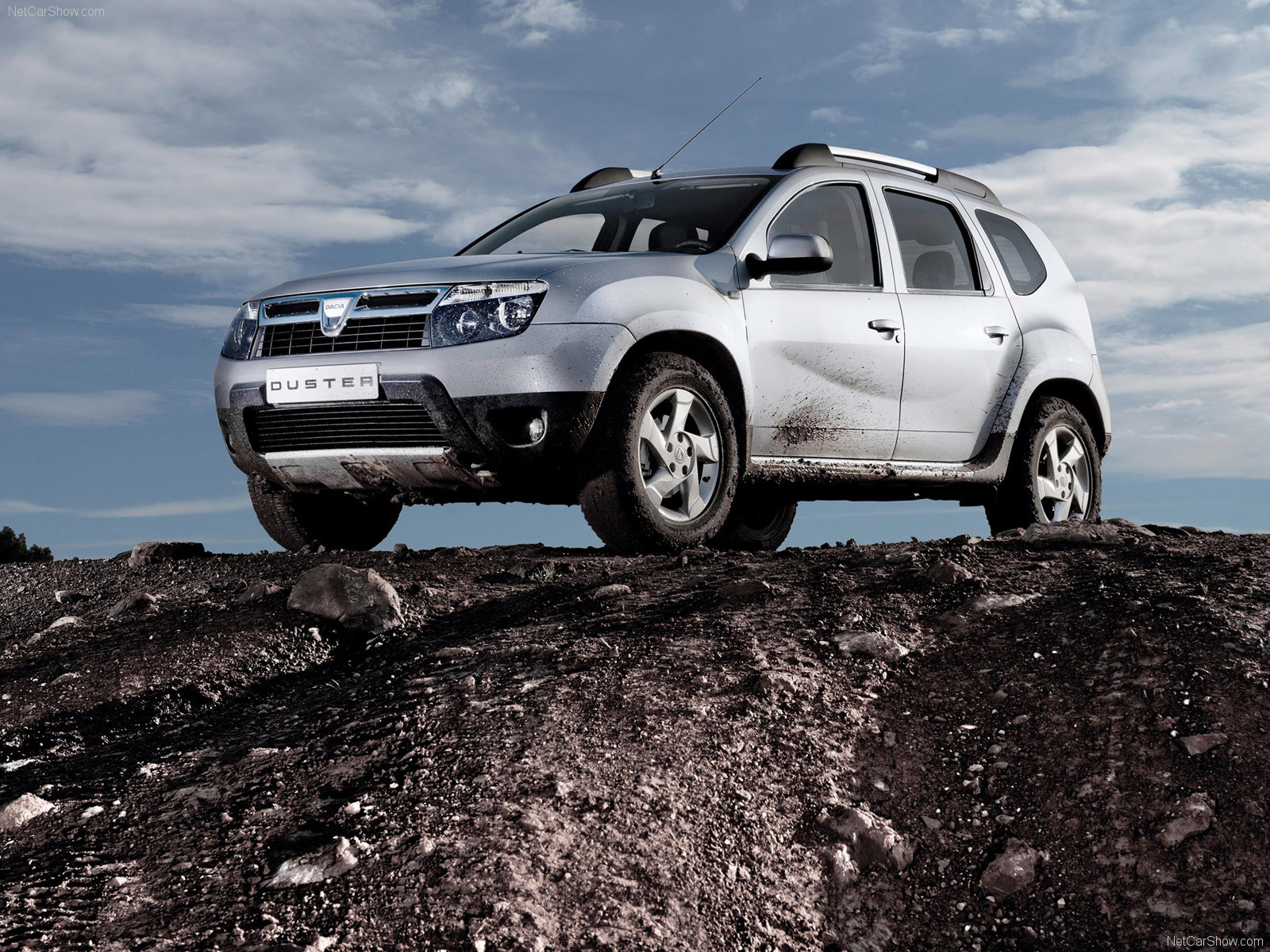 DACIA DUSTER PHOTOGALLERY AND STILLS