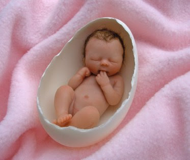 最迷你的嬰兒微雕 - 世界上最迷你的嬰兒微雕