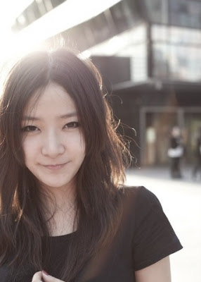 iPhone女孩 - 陸版iPhone女孩張萱妍