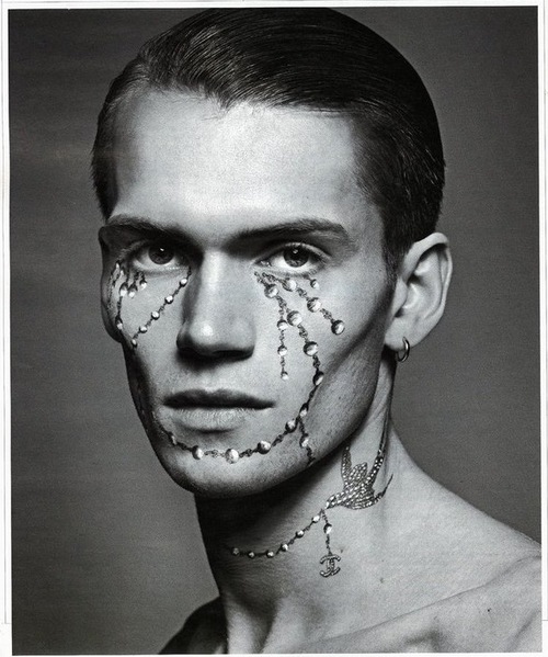 We knew it since November, Chanel Temporary Tattoos were going to be the hit 